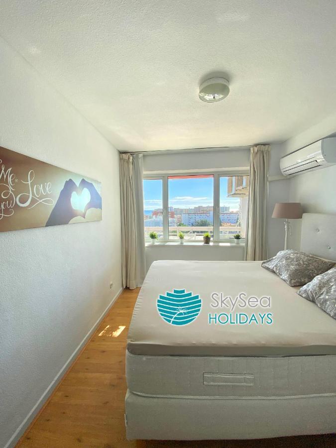 Skysea Holidays La Carihuela Apartment Torremolinos Bagian luar foto