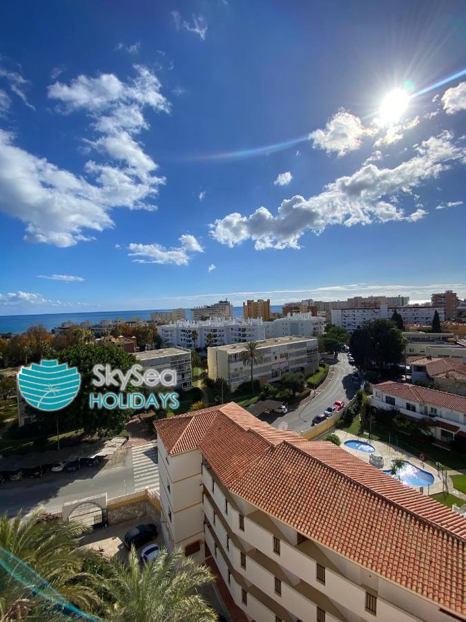 Skysea Holidays La Carihuela Apartment Torremolinos Bagian luar foto