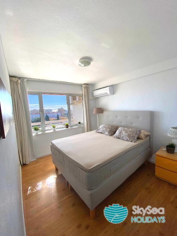 Skysea Holidays La Carihuela Apartment Torremolinos Bagian luar foto