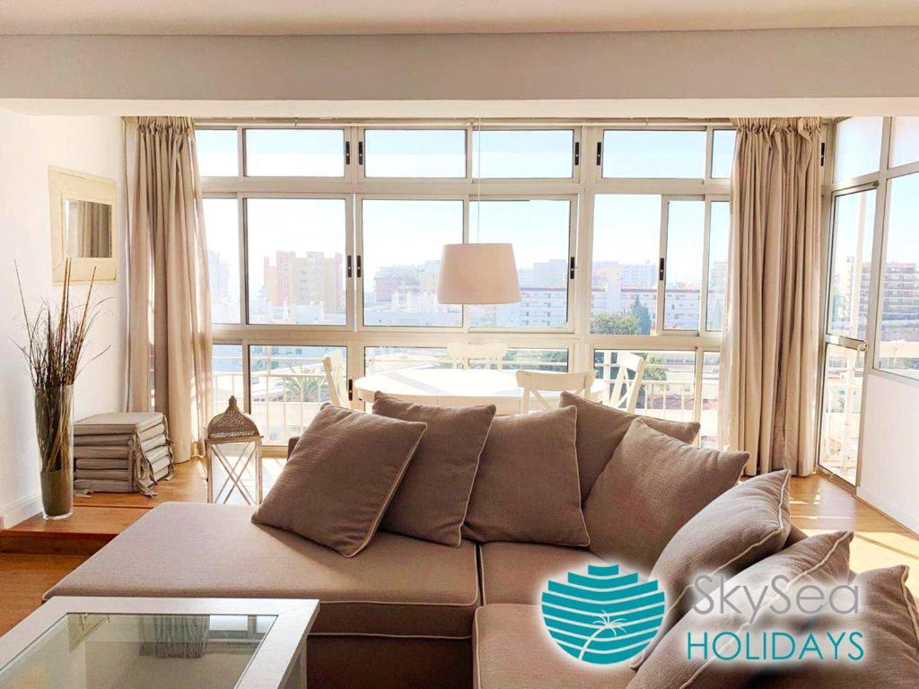 Skysea Holidays La Carihuela Apartment Torremolinos Bagian luar foto