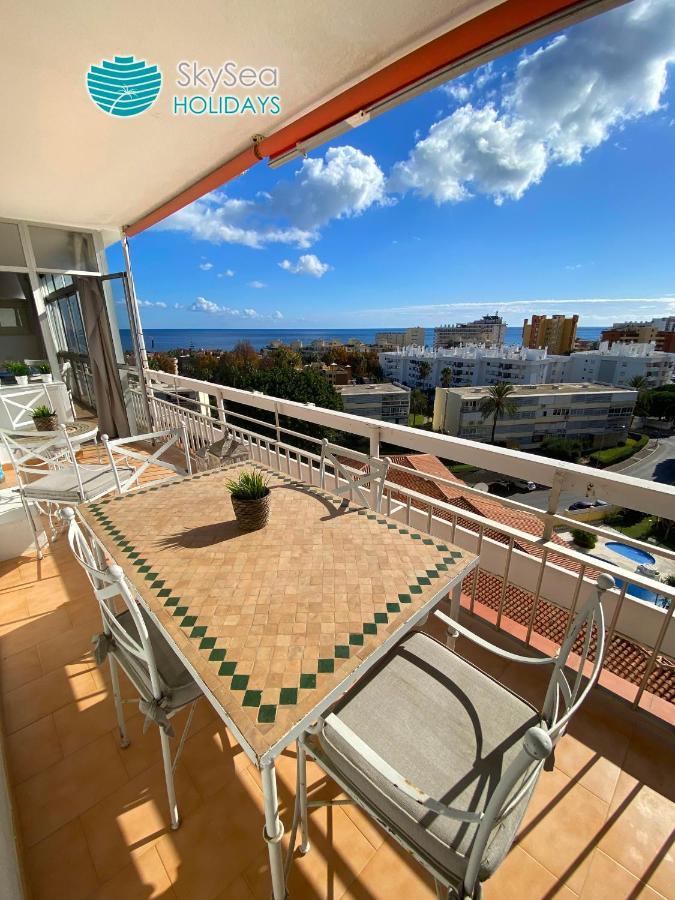 Skysea Holidays La Carihuela Apartment Torremolinos Bagian luar foto